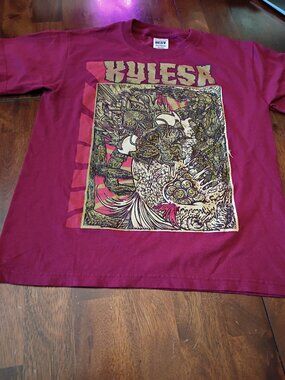 Kylsea Band Tshirt